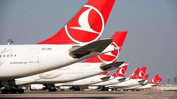 Dar gövde bir Airbus 320 uçağının saatlik uçuş maliyetinin 8 ila 9 bin dolar, geniş gövde bir uçağın 12 ila 13 bin dolar arasında olduğu biliniyor.