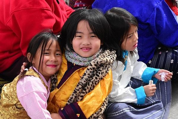 5. Bhutan'da gayri safi milli hasıla yerine ulus olarak mutlu olup olmadıkları kriter kabul ediliyor!