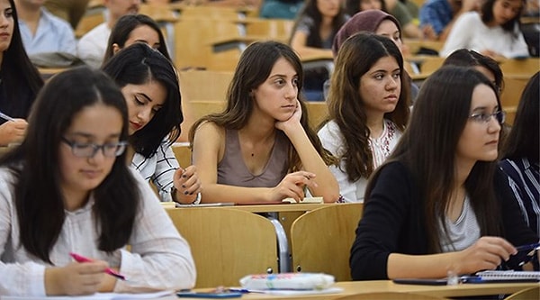 Mezun olduğu bölümle ilgili bir işte çalışma oranı (yüzde) şöyle: 👇