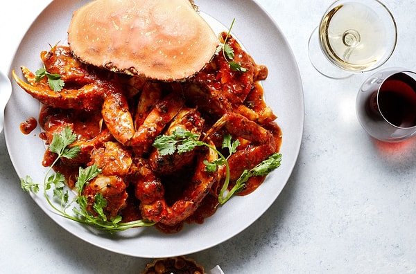 15. Панцири крабов, как и насекомые, состоят из твердого материала, называемого хитином. Сможете ли вы угадать, какие из этих вещей тоже сделаны из хитина?