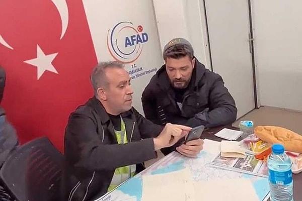 Depremin ilk gününden bu yana sahada olan Oğuzhan Uğur ve AHBAP’ın kurucusu Haluk Levent de 'Türkiye Tek Yürek' kampanyasına 500 bin TL bağış yaptıklarını açıkladı.