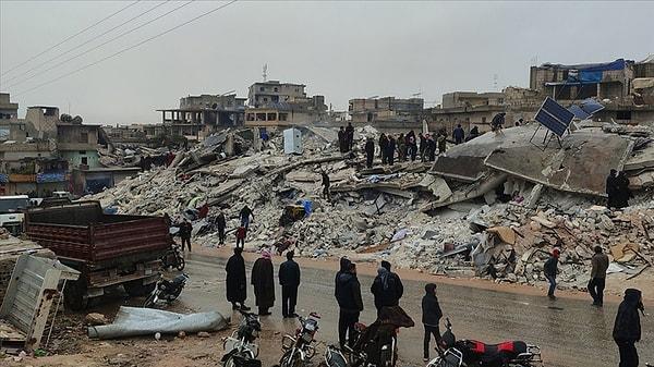 Türkiye'de meydana gelen iki büyük deprem nedeniyle Suriye'de de 5 bin 800'den fazla insan hayatını kaybetmişti.