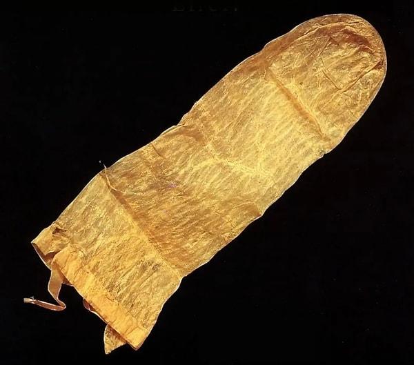 11. Dünyanın en eski kondomu. (MS 1640)