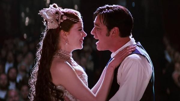6. Moulin Rouge! (2001)