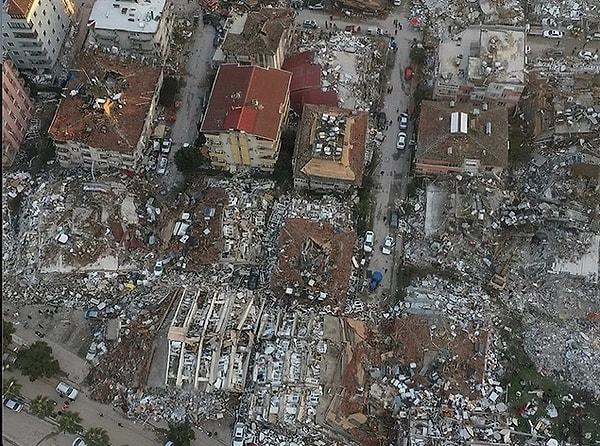 Kahramanmaraş'ta meydana gelen depremin ardından hepimizin kalbinde kapanmayan yaralar açıldı.