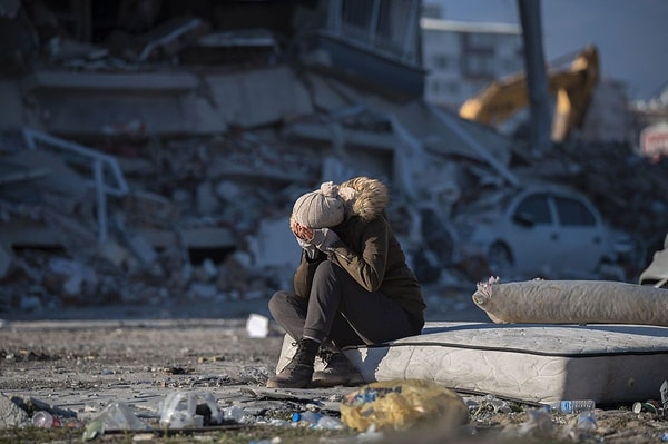 6 Şubat'ta gerçekleşen deprem felaketi başta depremzedeler olmak üzere Tüm Türkiye'yi derinden etkiledi.