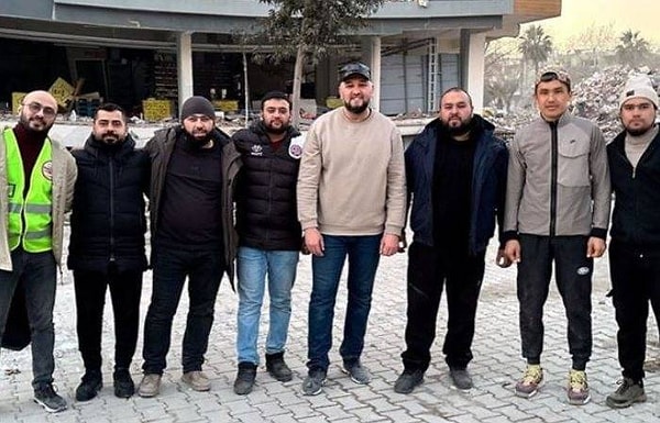 Hatay'da gönüllü olarak çalışan Shukurov'a kulübü Fatih Karagümrük de teşekkür etti.