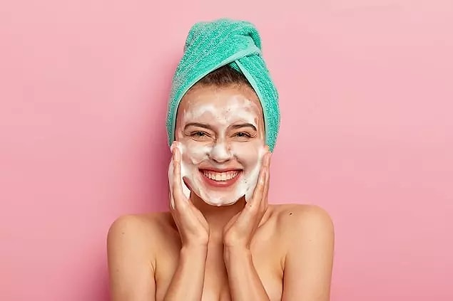 So, what are the things you need to do for your skin? Let's all talk about the applications that your skin will be happy with a little bit.