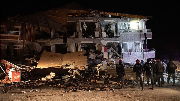 Depremden en çok etkilenen şehirlerden biri olan Hatay'da 20 Şubat tarihinde 6.4 büyüklüğünde bir deprem daha yaşandı.