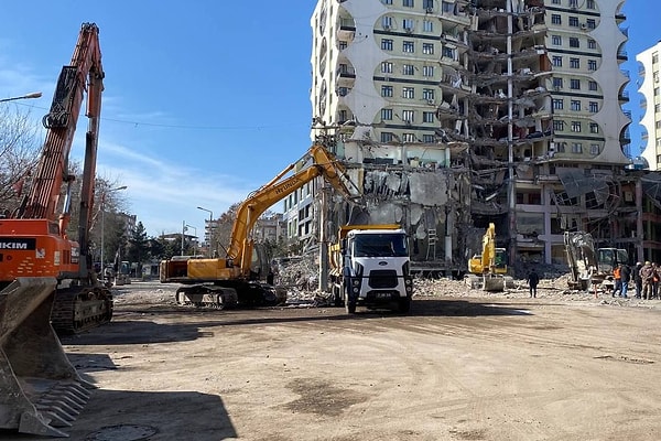 Change.org'da başlatılan Canları Kurtar kampanyası sonucu sitenin yıkım çalışmaları durduruldu!