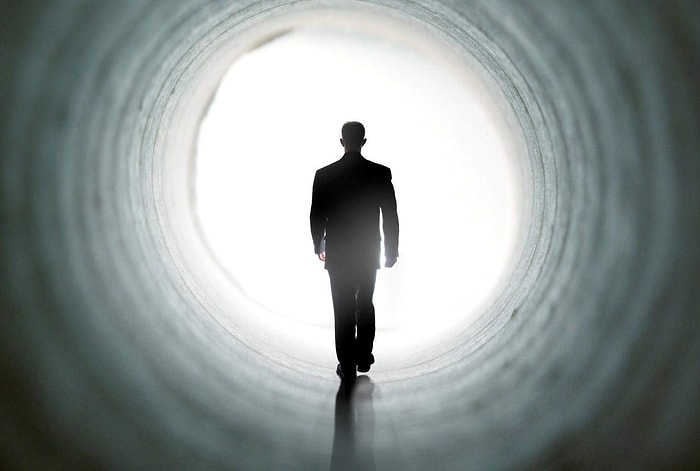 Доктор, который изучает околосмертный опыт, рассказал, что на самом деле происходит, когда мы умираем, и как это ощущается