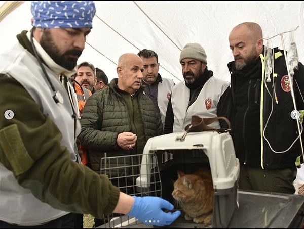 Hatta Tarım ve Orman Bakanı Vahit Kirişçi de bu merkezi günler sonra ziyaret edip gönüllü hekimlere destek vermişti.