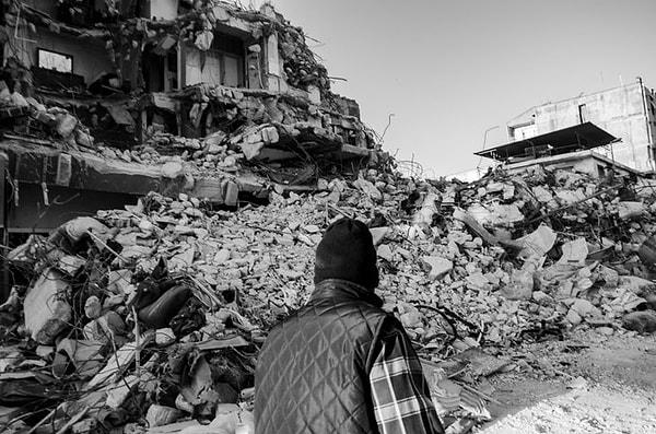 'Yine Armutlu... Depremzede Emin Hamurcu, “Öfkemiz büyük” demiş ve eklemişti:'