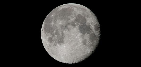 5. 6 aralık 2052'de yüzyılın en parlak ayını göreceğiz.