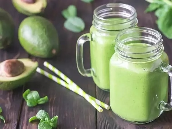 10. For Those Who Like Fresh Flavors: Avocado Smoothie