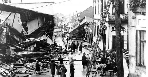 1939 yılında bizim ülkemizde 7,8 büyüklüğünde Erzincan Depremi, Şili'de de aynı büyüklükte Chillan Depremi gerçekleşti. İki ülkede de tahminen 30 bin civarında insan hayatını kaybetti.