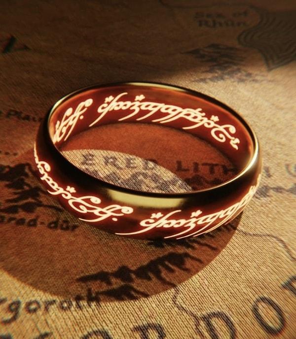 16. Warner Bros, yeni Lord of the Rings filmleri üzerinde çalıştıklarını duyurdu.