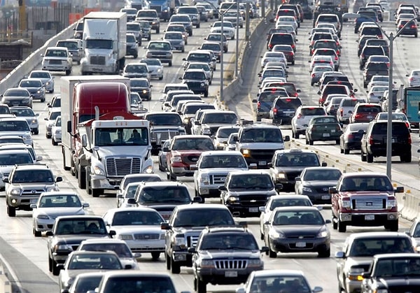 Ayrıca Koç Güneş tutulması sizi bir konuda daha uyarıyor. “Trafik” Trafikte dikkatli araç kullanmanız oldukça önemli.