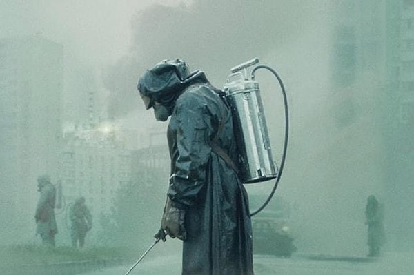1. Chernobyl (2019)