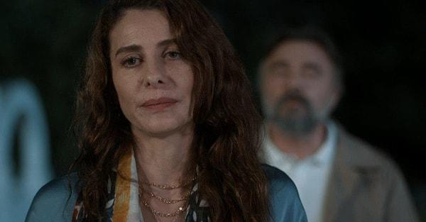 Bu sezon “Ben Bu Cihana Sığmazam” dizisinde Leyla rolüne hayat veren Ebru Özkan'ın “Bihter" filminin çekim tarihlerinin takvimine uymadığı söyleniyor.