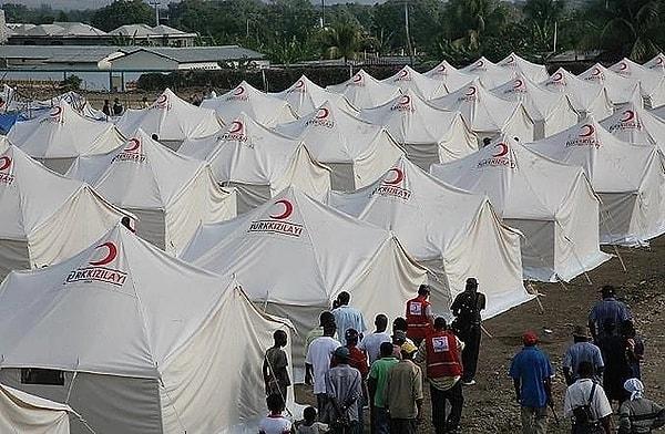 On ilimizin ciddi şekilde etkilendiği depremin ardından Türk Kızılay'ın AHBAP'a çadır sattığı iddiası gündem oldu.