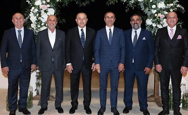 Alanyaspor Başkanı Hasan Çavuşoğlu'nun siyasi bir geçmişi bulunmuyor. Kardeşi ise Dışişleri Bakanı Mevlüt Çavuşoğlu.