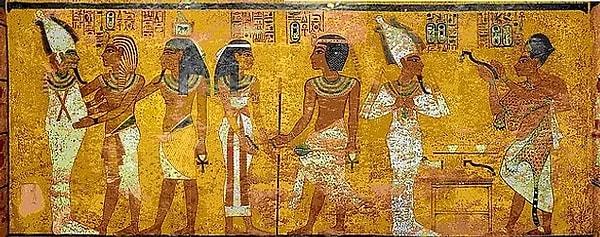 6. Antik Mısır'da eşler, eşitliği göstermek adına, birbirlerine 'erkek/kız kardeş' derlerdi. Hatta kız kardeşleriyle evlenen firavunlar da vardı.