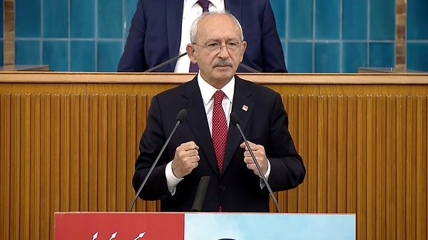 Kemal Kılıçdaroğlu, deprem bölgesinde hala çadır ihtiyacı olduğunu söyleyerek, Kızılay’a seslendi.