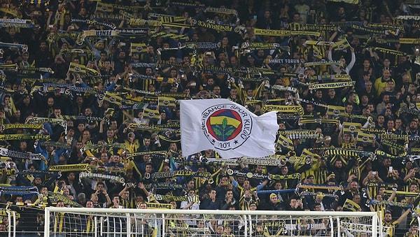 Fenerbahçe taraftarı hafta sonu oynanan Konyaspor maçında hükümeti istifaya davet ederek, "Yalan yalan yalan, dolan dolan dolan, 20 sene oldu istifa ulan!" sloganları atmıştı.
