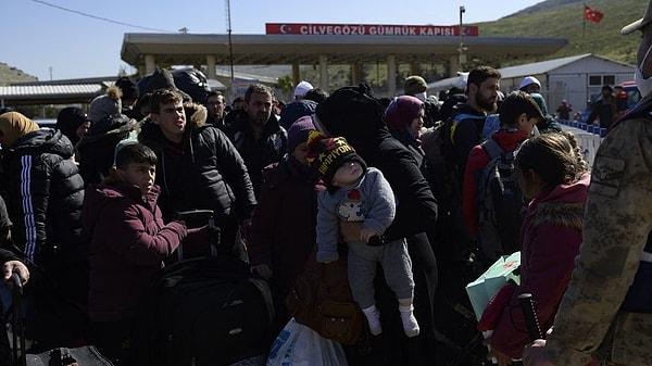 Türkiye'de yaşayan ve depremde evleri yıkılan Suriyeli mültecilerin bir bölümü, ülkelerine geri dönmeye başlamıştı.