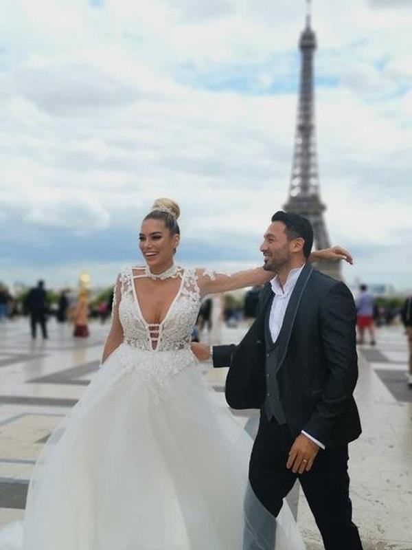 2019 yılında kendisinden 19 yaş büyük Ahmet Dursun ile Paris'te dünyaevine giren Asena Demirbağ'ın, evliliklerinden 2 yıl sonra boşandığı öğrenildi.