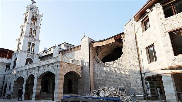 Hatay’da bulunan 659 yıllık Hatay Aziz Georgios Kilisesi, depremde hasar alan tarihi yapılardan biri oldu.