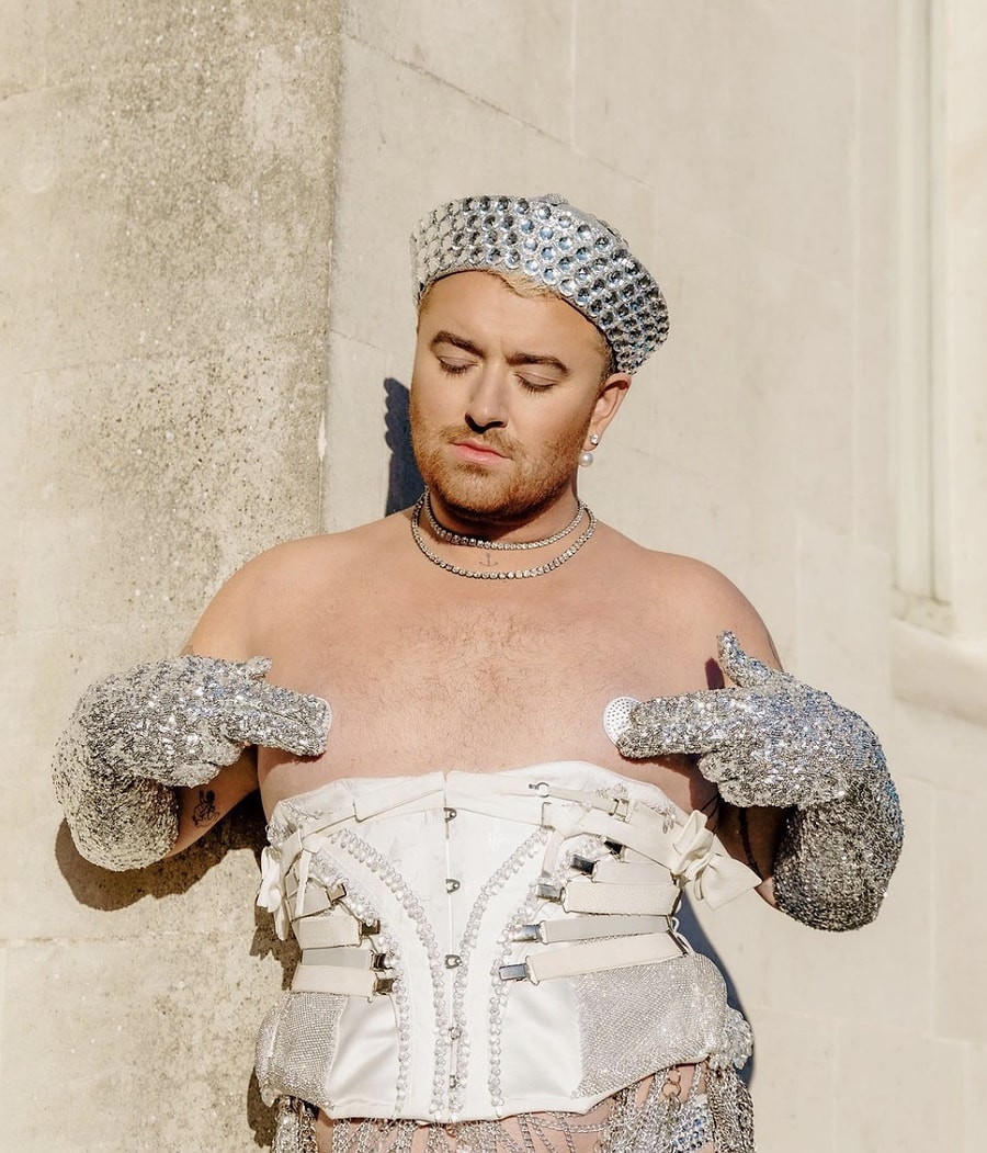 Son Tabu Yıkıcı Sam Smith Perfect Magazine Verdiği Pozlarla Ortalığı