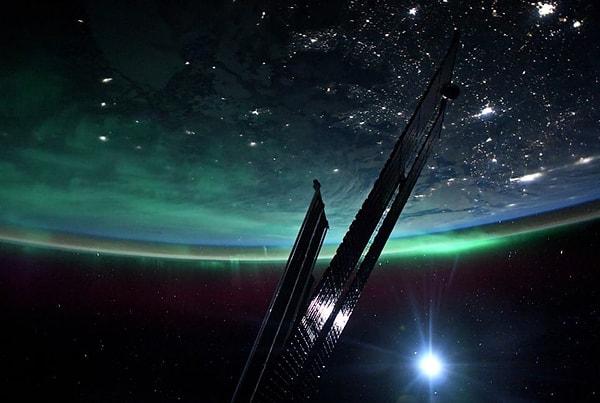 13. NASA astronotunun uzay istasyonundan görüntülediği o muhteşem manzara👇