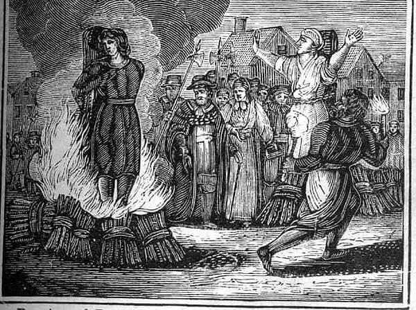 14. Cadı olmakla suçlanan kadınlar, sorgulanmaksızın canice öldürülürlerdi.