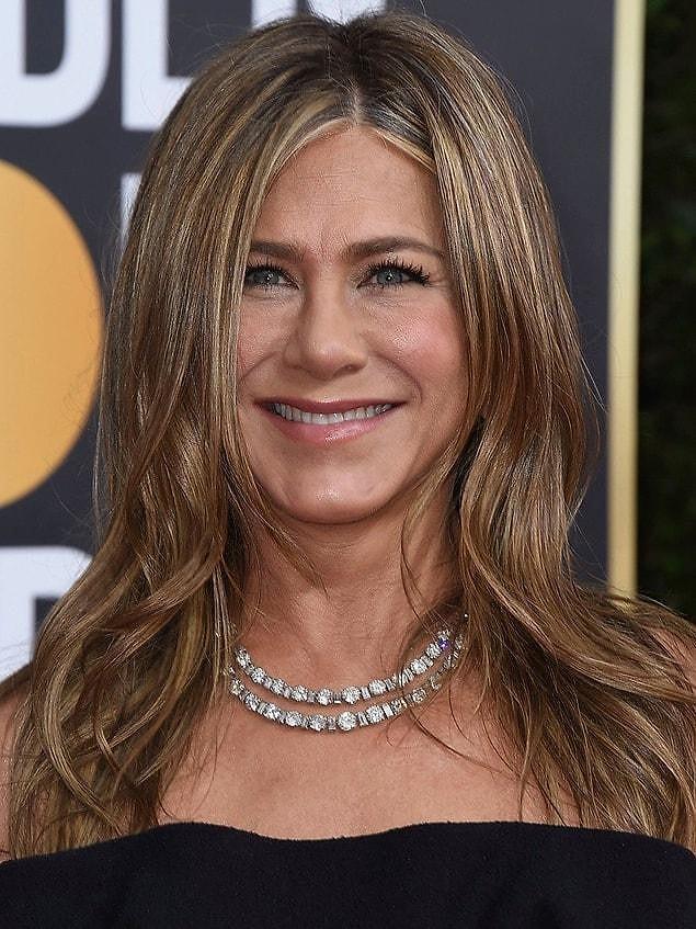 7. Jennifer Aniston's youth spell unraveled!