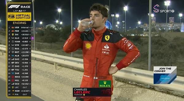 Ferrari'de ise Charles Leclerc yarışı 3. olarak devam ettirirken aracında problem yaşadı ve yarış dışında kaldı.