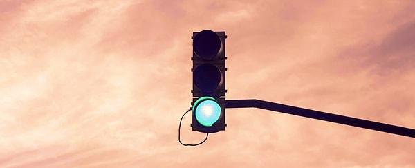 North Coralina State Üniversitesi'nden bilim insanları bu değişikliklerden birinin trafik ışıklarında yaşanacağını tahmin ediyor.