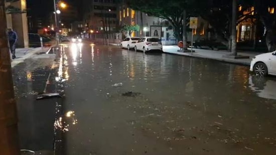 İskenderun'da Deniz Seviyesi Yükseldi