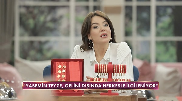 Sunucu Nursel Ergin, Yasemin Hanım'a "Gül gibi gelinin var sen bu kızdan ne istiyorsun?" dedi. Yasemin Hanım ise "Gelinimi çok seviyorum" diyerek kendini açıklamaya çalıştı.