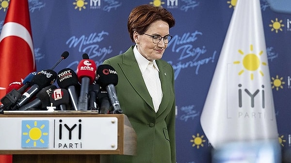 CHP lideri Kemal Kılıçdaroğlu'nun ortak adaylığını kabul etmeyen İYİ Parti lideri Meral Akşener, resmi olarak masadan ayrıldığını sert sözlerle duyurdu.