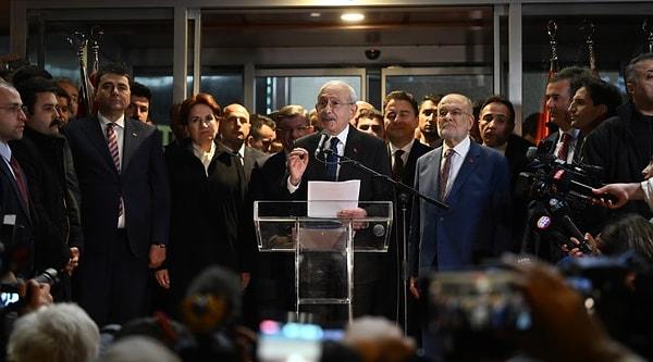 Kemal Kılıçdaroğlu, seçilmesi durumunda yeni sisteme geçiş sürecinde, tıpkı Cumhurbaşkanı Recep Tayyip Erdoğan’ın AK Parti Genel Başkanlığına devam etmesi gibi, CHP Genel Başkanlığı görevini de yürütecek.