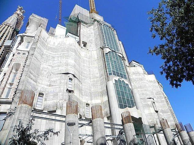 Construction of the Glory Facade, the largest and most influential facade, began in 2002. The facade, full of references to the divine glory of Christ and the ascension of humanity to God, is based on a model Gaudí created in 1936.