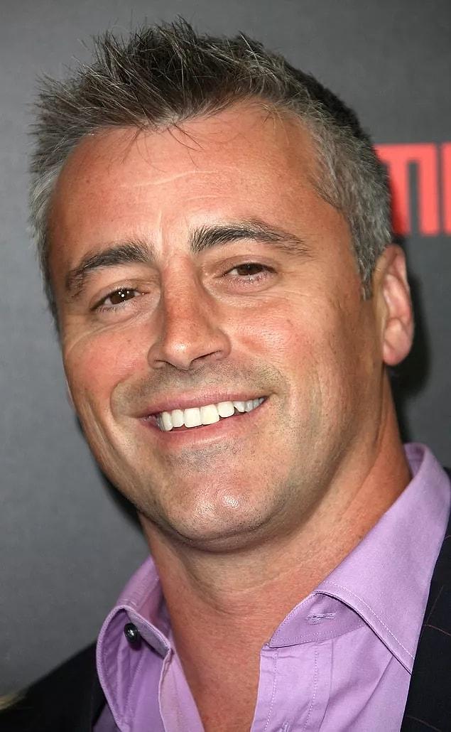 After five years, Matt LeBlanc, who appeared in front of the audience with the series 'Episodes', won the Golden Globe award with this series!