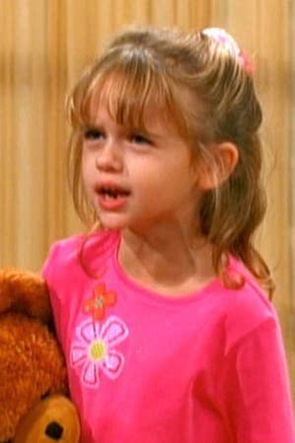 8. Yetenekli oyuncu Joey King, The Suit Life of Zack & Cody (2006) dizisinde Emily rolünde!