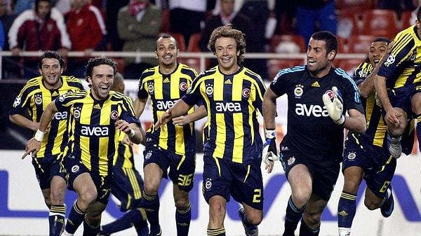 İki ekip, Fenerbahçe ve Sevilla, 2008 yılında Şampiyonlar Ligi son 16 turunda eşleşmiş, temsilcimiz, İspanya ekibini eleyerek adını çeyrek finale yazdırmıştı.