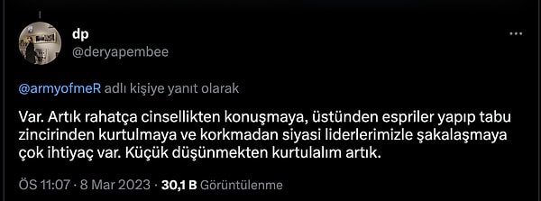 Söz konusu pankartı kimisi çok beğendi kimisi anlamsız buldu. İşte o tartışmayla ilgili yorumlardan bazıları 👇