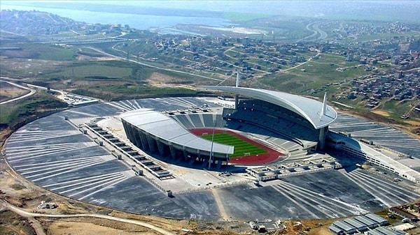 Atatürk Olimpiyat Stadyumu - Zemini çok iyi.
