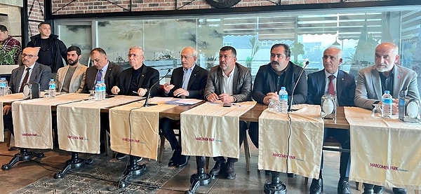 Kılıçdaroğlu'na bölgeye ziyaretinde Ankara Büyükşehir Belediye Başkanı Mansur Yavaş ve CHP'li milletvekilleri eşlik etti.