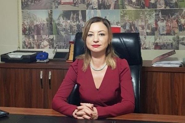Eğitim İş Sendikası Bursa Şube Başkanı Yeliz Toy, 7 Mart’ta basın toplantısı düzenleyerek Milli Eğitim Bakanlığı’nı "halka açıkça yalan söylemekle" suçlamıştı.